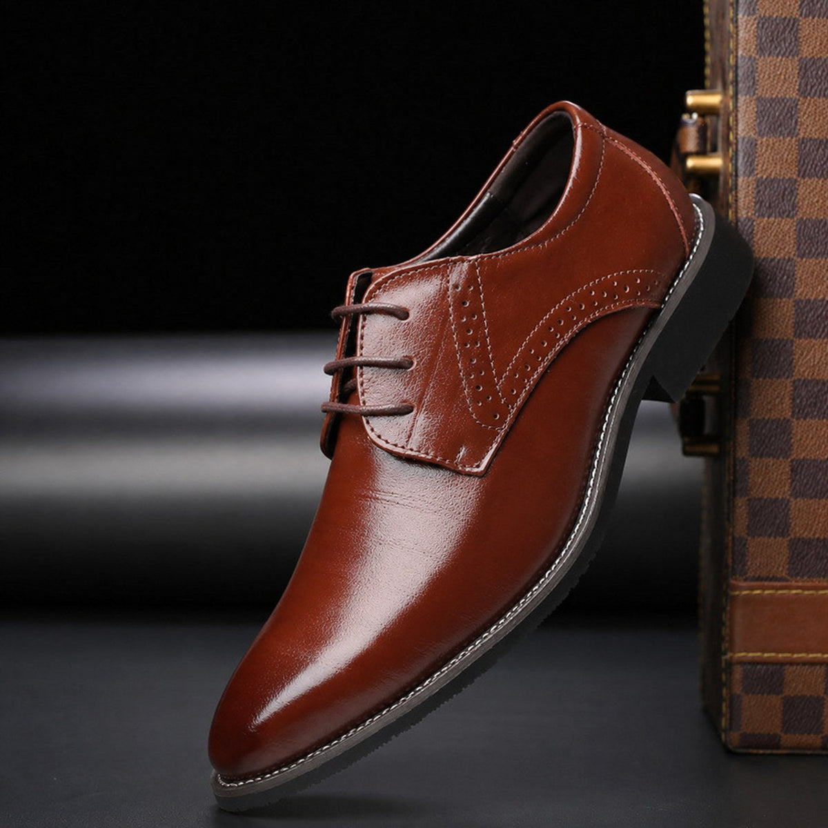 Thomas | Men's Lace-Up Shoes with Brogue Details, Elegant Business Shoes | My Sweet Wardrobe | Black